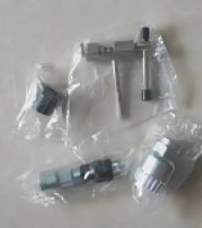 T-777-W03 Lit de reparacion de bicicletas LJK